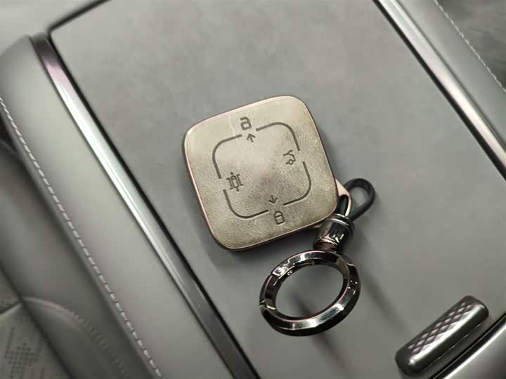 Фото 9 - Zeekr 7X