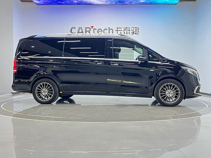 Фото 3 - Mercedes-Benz V-Class