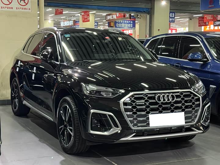 Фото 3 - Audi Q5L