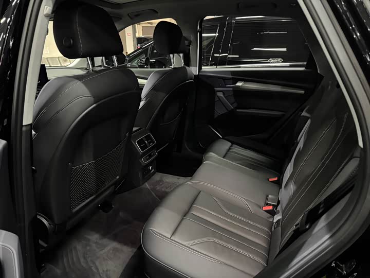 Фото 7 - Audi Q5L