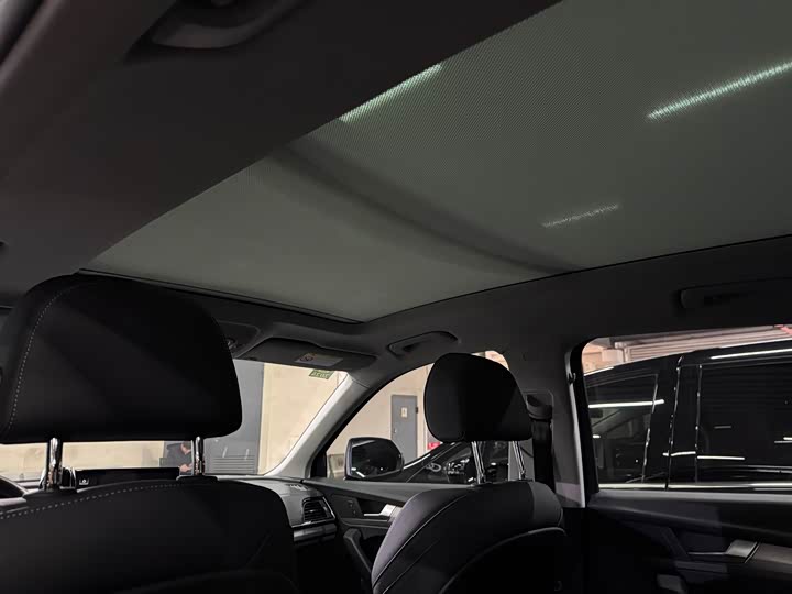 Фото 9 - Audi Q5L