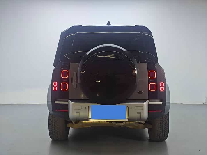 Фото 4 - Land Rover Defender