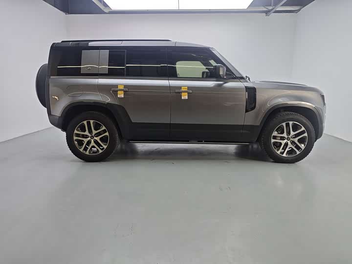 Фото 7 - Land Rover Defender