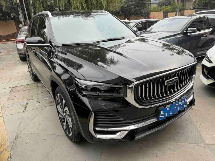 Фото 3 - Geely Monjaro