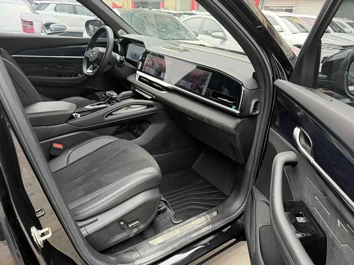 Фото 6 - Geely Monjaro