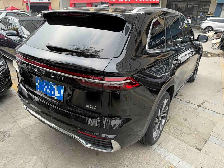 Фото 7 - Geely Monjaro