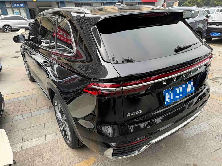 Фото 9 - Geely Monjaro