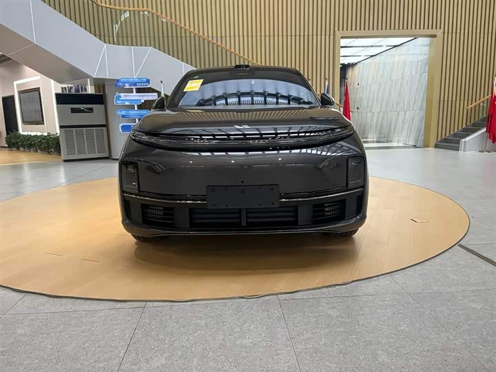 Фото 1 - LiXiang L7