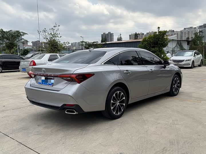 Фото 6 - Toyota Avalon