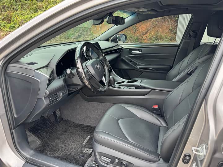 Фото 7 - Toyota Avalon