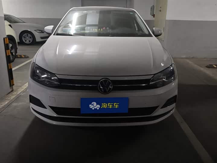 Фото 2 - Volkswagen Polo