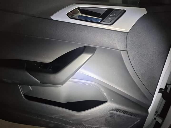 Фото 7 - Volkswagen Polo