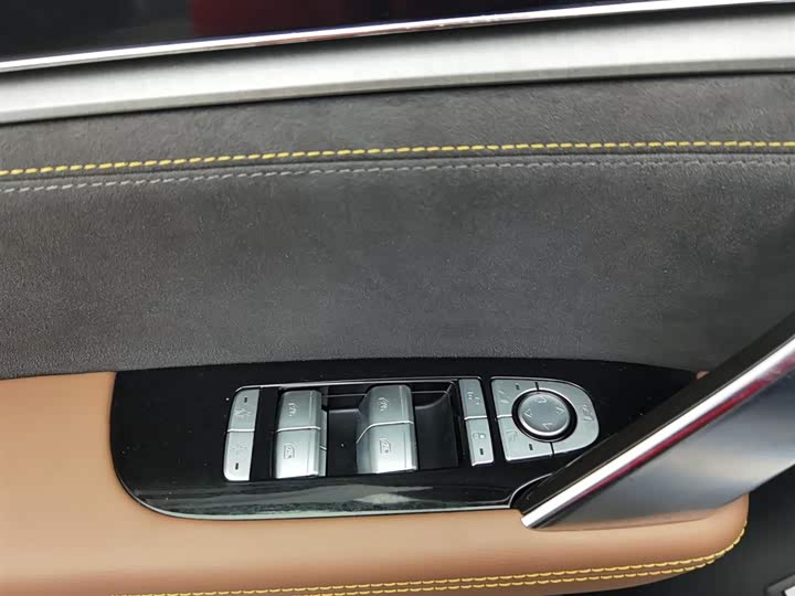 Фото 9 - BYD Tang Hybrid/EV