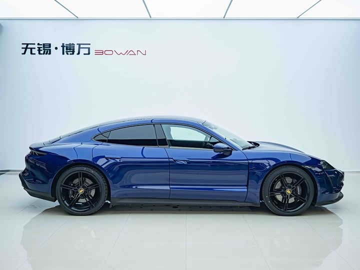 Фото 4 - Porsche Taycan