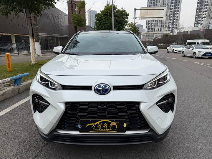 Фото 2 - Toyota Wildlander