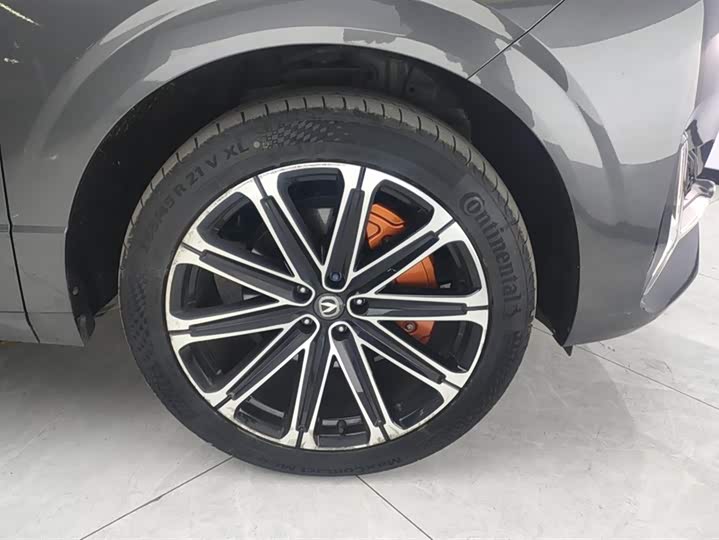 Фото 6 - Changan UNI-K Hybrid