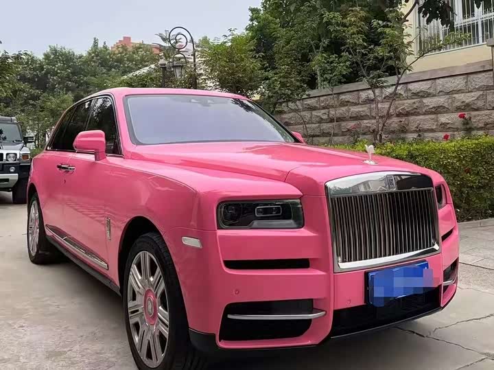 Фото 2 - Rolls-Royce Cullinan