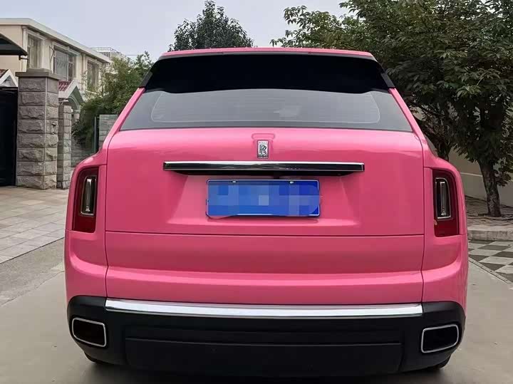 Фото 9 - Rolls-Royce Cullinan