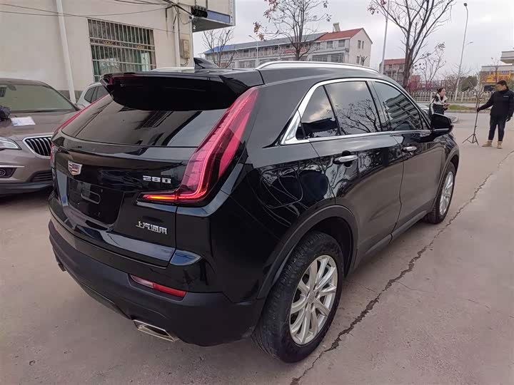 Фото 7 - Cadillac XT4
