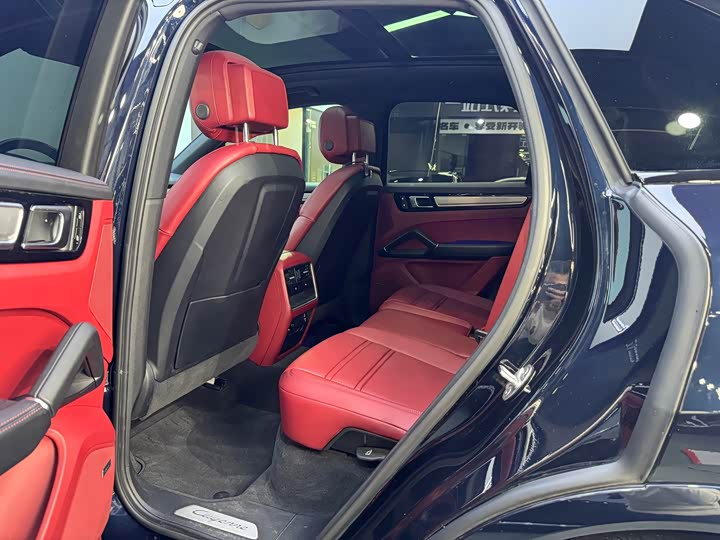 Фото 6 - Porsche Cayenne