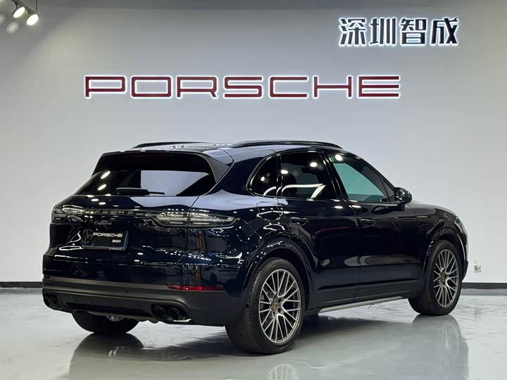 Фото 9 - Porsche Cayenne