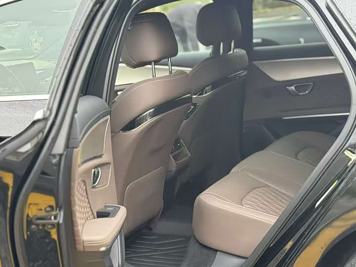 Фото 6 - BYD Han