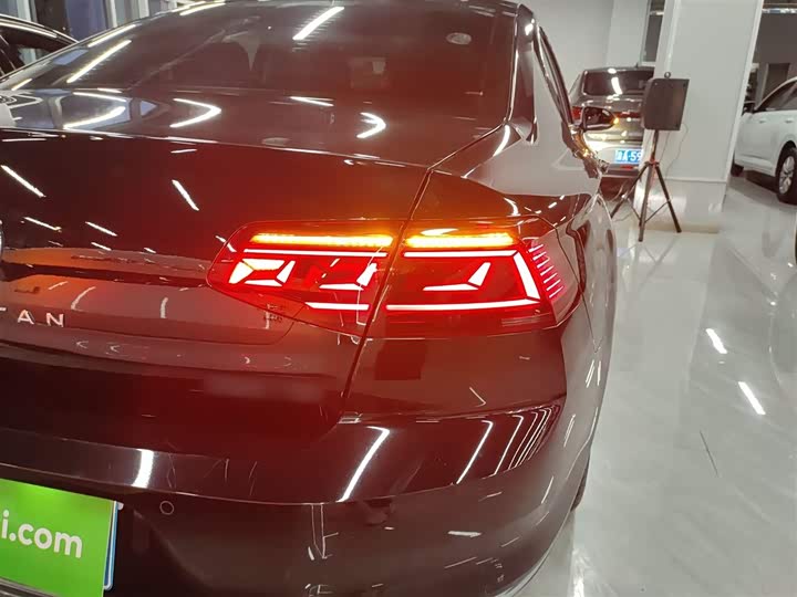 Фото 8 - Volkswagen Magotan