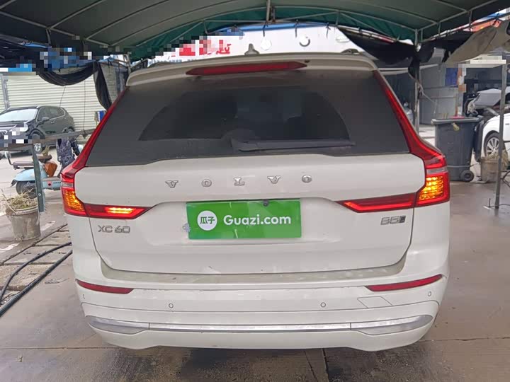 Фото 6 - Volvo XC60