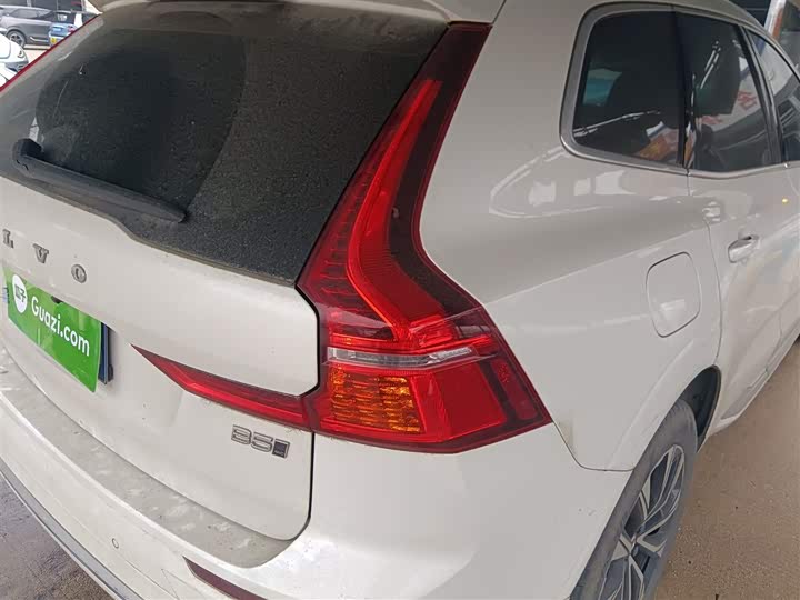 Фото 8 - Volvo XC60