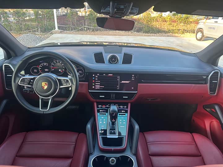 Фото 7 - Porsche Cayenne