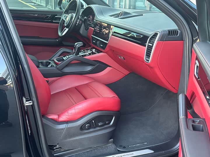 Фото 8 - Porsche Cayenne