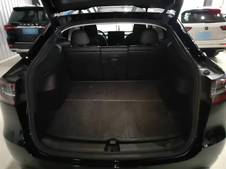 Фото 9 - Tesla Model Y