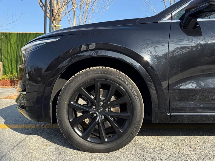 Фото 4 - LiXiang One