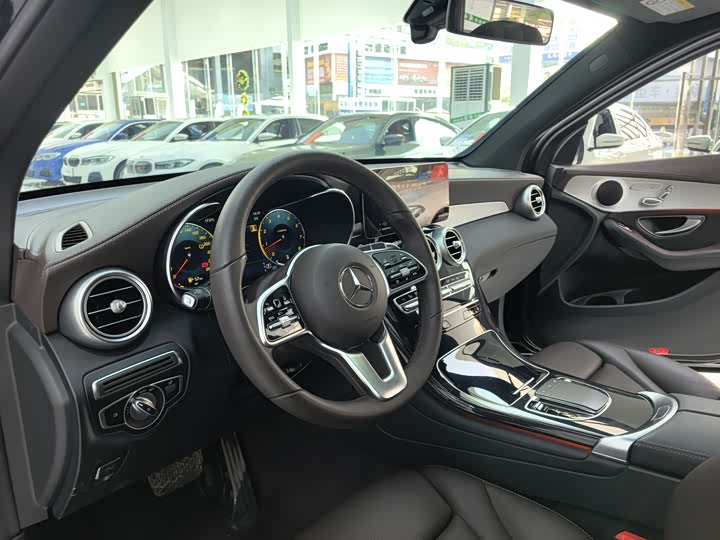 Фото 5 - Mercedes-Benz GLC-Class