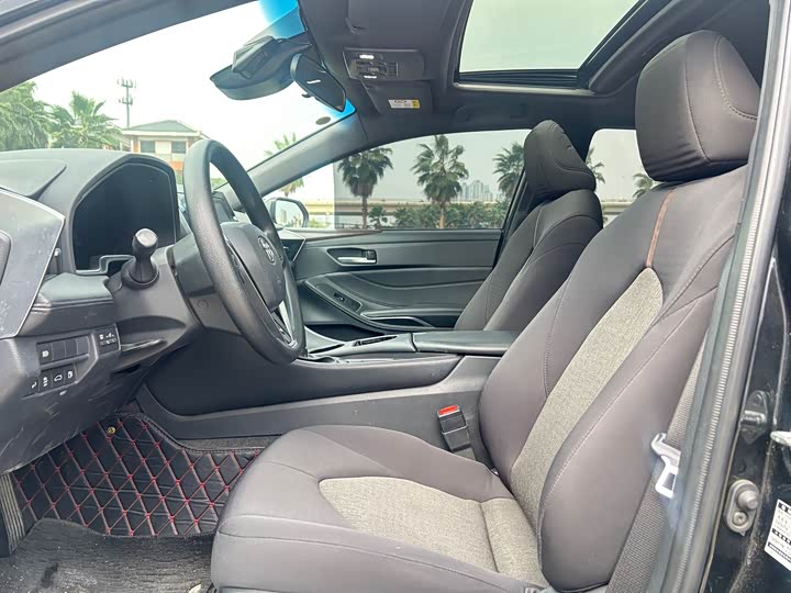 Фото 7 - Toyota Avalon