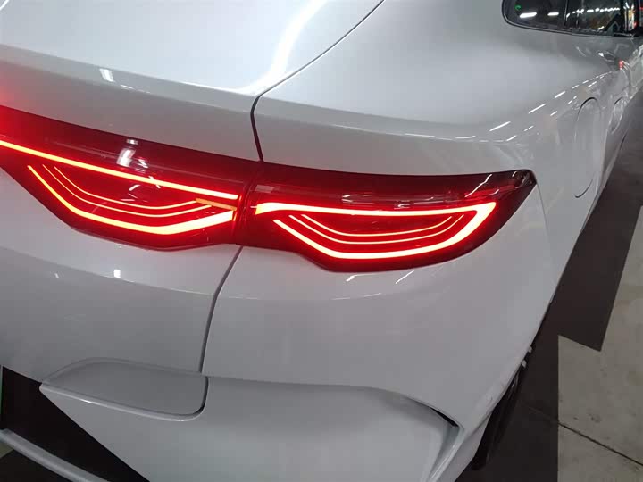 Фото 8 - BYD Qin L