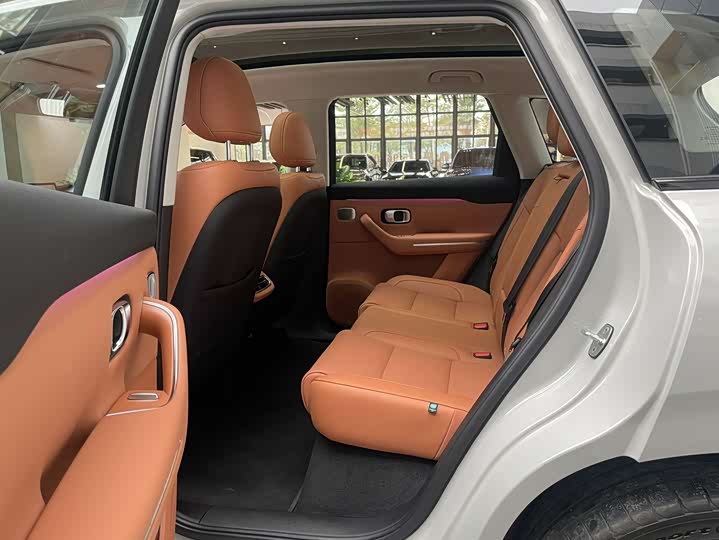 Фото 9 - Leapmotor C10