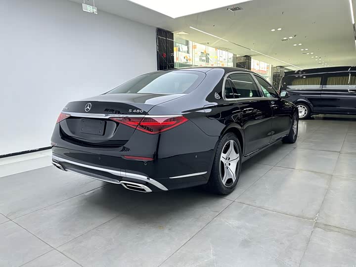 Фото 3 - Mercedes-Benz Maybach S-Class