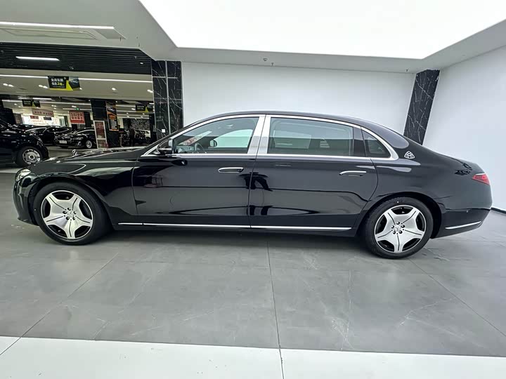 Фото 7 - Mercedes-Benz Maybach S-Class