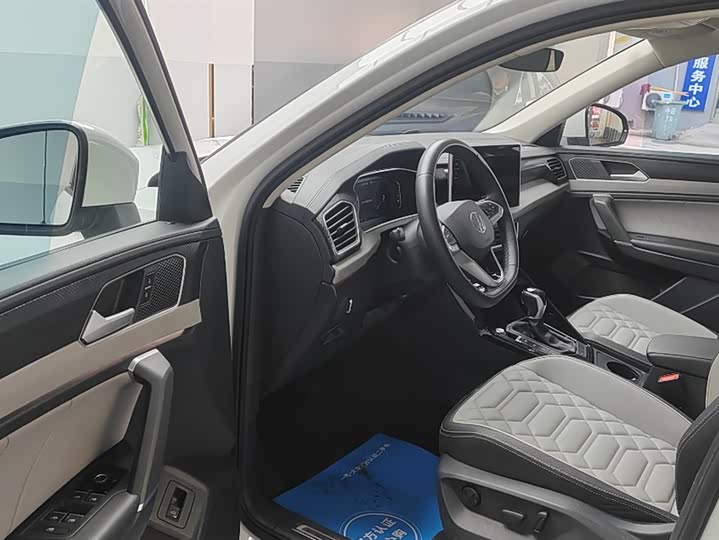 Фото 3 - Volkswagen Tayron