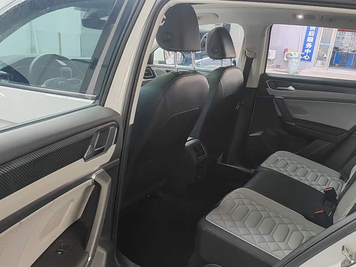 Фото 4 - Volkswagen Tayron