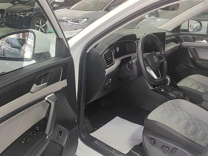 Фото 7 - Volkswagen Tayron