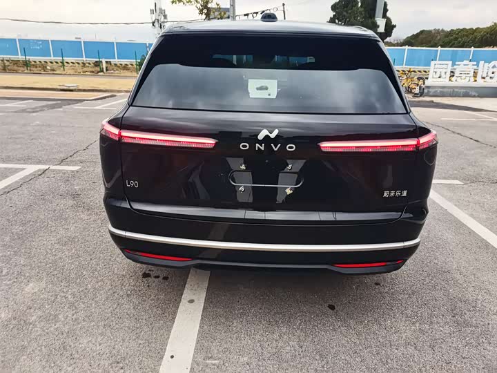 Фото 6 - Nio Onvo L90