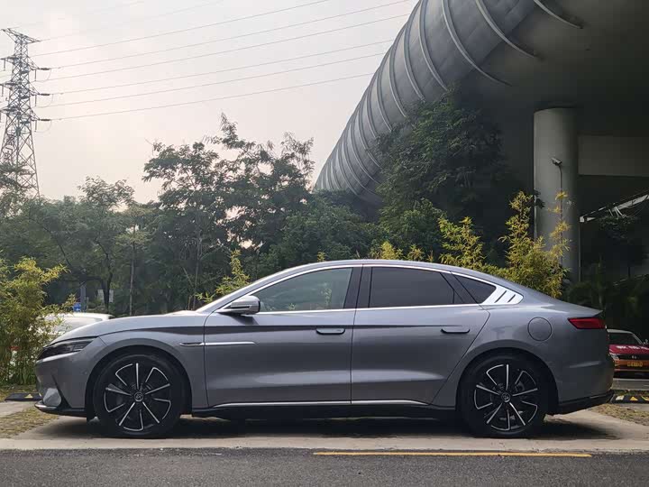 Фото 6 - BYD Han