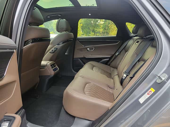 Фото 9 - BYD Han