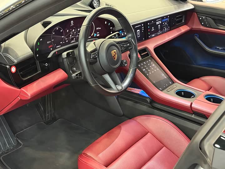 Фото 3 - Porsche Taycan