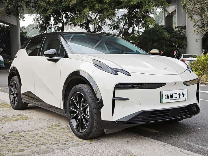 Фото 5 - Zeekr X