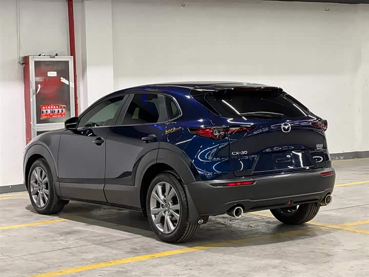 Фото 4 - Mazda CX-30