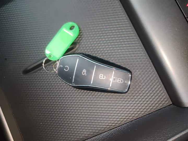 Фото 9 - BYD Seal 05 DM-i Hybrid