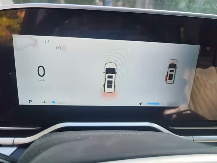 Фото 4 - Maxus G90